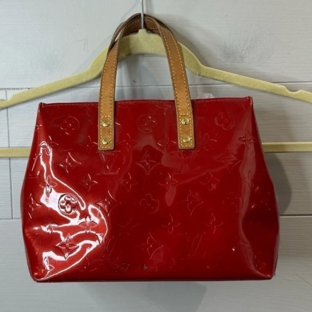 Louis Vuitton | Red Monogram Vernis Reade PM MI1016